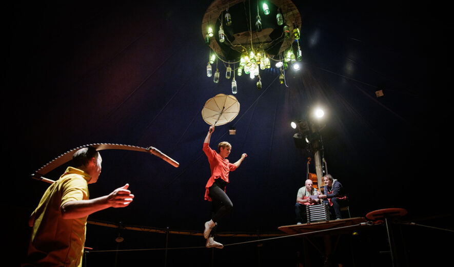 Le-Cabaret-Renverse—Ruben-Silozio-3-885×520